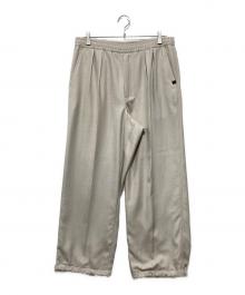 DAIWA（ダイワ）の古着「Tech Wide Easy 2P Trousers」｜ベージュ