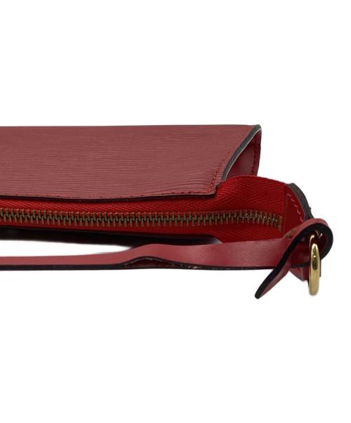 LOUIS VUITTON（ルイ ヴィトン）LOUIS VUITTON (ルイ ヴィトン) ハンドポーチ / ポシェット・アクセソワール レッドの古着・服飾アイテム