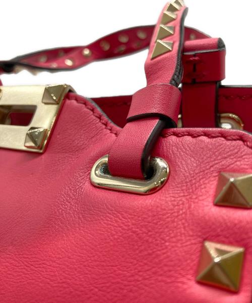 VALENTINO GARAVANI（ヴァレンティノ・ガラヴァーニ）VALENTINO GARAVANI (ヴァレンティノ・ガラヴァーニ) ロックスタッズ2WAYミニショルダーバッグ ピンクの古着・服飾アイテム