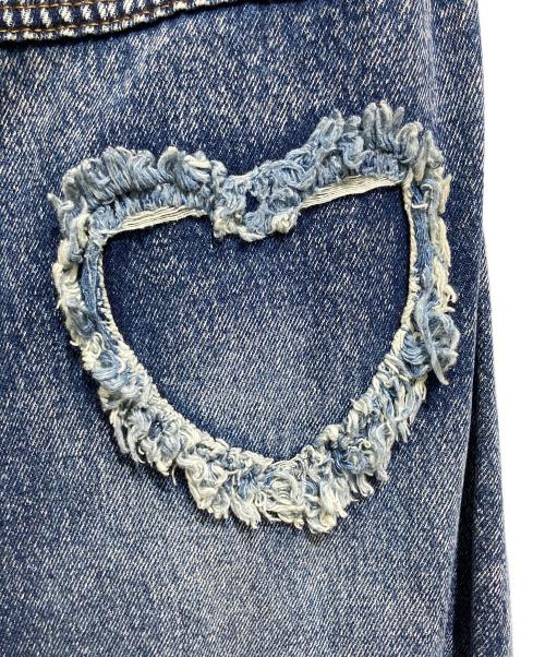 Ameri（アメリ）Ameri (アメリ) HEART PATCH DAMAGE DENIM PANTS ブルー サイズ:25の古着・服飾アイテム