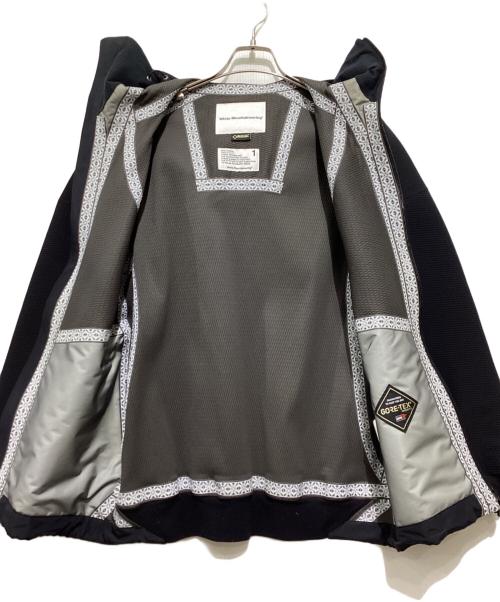 WHITE MOUNTAINEERING（ホワイトマウンテ二アニング）WHITE MOUNTAINEERING (ホワイトマウンテ二アニング) GORE-TEX FLEX 2 FIT HOODED JACKET ブラック サイズ:Sの古着・服飾アイテム