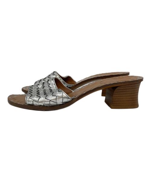 BOTTEGA VENETA（ボッテガベネタ）BOTTEGA VENETA (ボッテガベネタ) イントレチャートサンダル シルバー サイズ:23.5㎝の古着・服飾アイテム