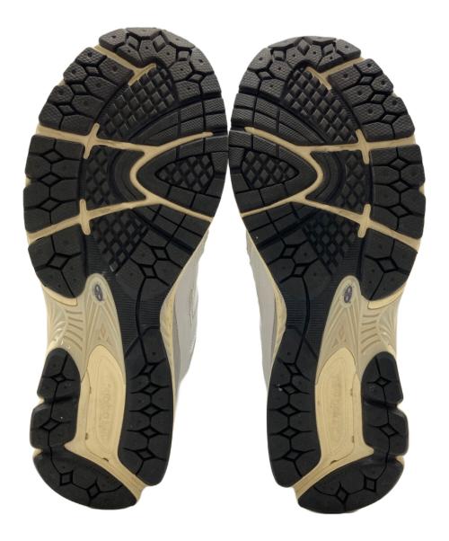 NEW BALANCE（ニューバランス）NEW BALANCE (ニューバランス) スニーカー / ローカットスニーカー / M2002RIA グレー サイズ:US9の古着・服飾アイテム