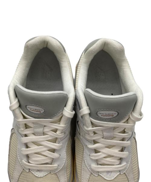 NEW BALANCE（ニューバランス）NEW BALANCE (ニューバランス) スニーカー / ローカットスニーカー / M2002RIA グレー サイズ:US9の古着・服飾アイテム