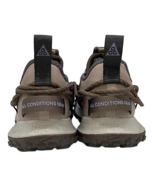 NIKE ACG（ナイキエーシージー）NIKE ACG (ナイキエーシージー) MOUNTAIN FLY LOW SE ベージュ サイズ:27cmの古着・服飾アイテム