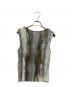ISSEY MIYAKE (イッセイミヤケ) 総柄プリーツノースリーブカットソー グリーン×グレー サイズ:M：19000円