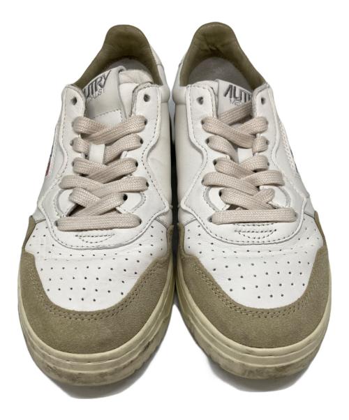 AUTRY（オートリ―）AUTRY (オートリ―) MEDALIST LOW / ローカットスニーカー ベージュ サイズ:38の古着・服飾アイテム