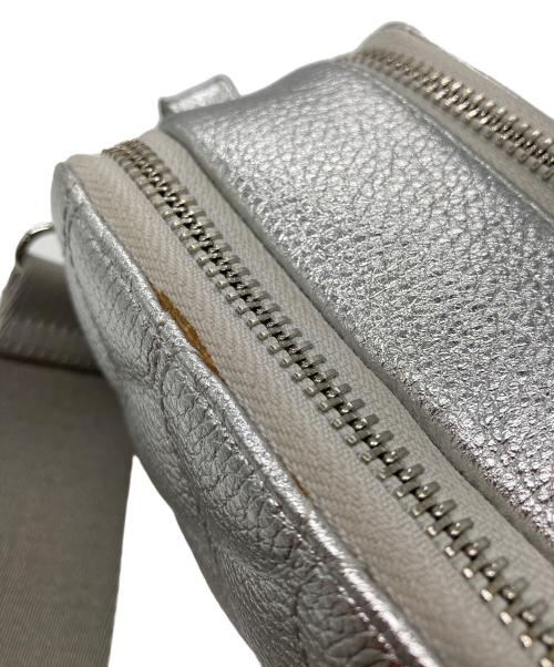 ear PAPILLONNER（イアパピヨネ）ear PAPILLONNER (イアパピヨネ) ウォレット&ショルダーバッグ シルバーの古着・服飾アイテム