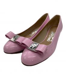 Salvatore Ferragamo（サルヴァトーレ フェラガモ）の古着「ヴァラリボンパンプス」｜ピンク