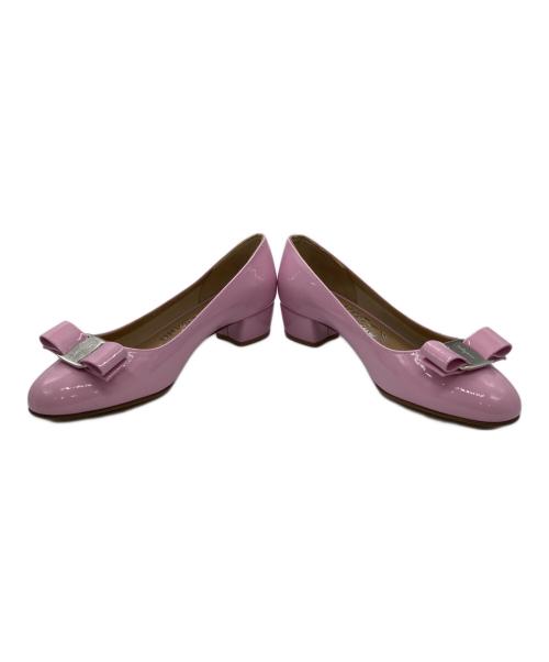 Salvatore Ferragamo（サルヴァトーレ フェラガモ）Salvatore Ferragamo (サルヴァトーレ フェラガモ) ヴァラリボンパンプス ピンク サイズ:5の古着・服飾アイテム