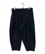 HOMME PLISSE ISSEY MIYAKEオム プリッセ イッセイ ミヤケ）の古着「消しプリーツパンツ」｜ブラック
