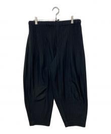 HOMME PLISSE ISSEY MIYAKE（オム プリッセ イッセイ ミヤケ）の古着「消しプリーツパンツ」｜ブラック