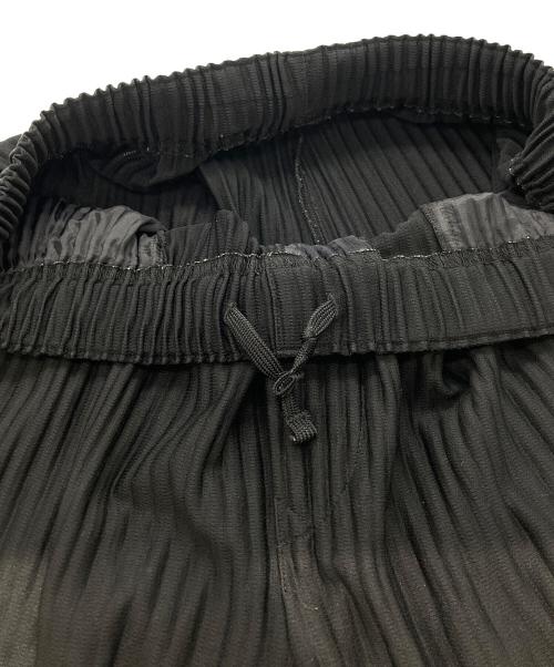 HOMME PLISSE ISSEY MIYAKE（オム プリッセ イッセイ ミヤケ）HOMME PLISSE ISSEY MIYAKE (オム プリッセ イッセイ ミヤケ) 消しプリーツパンツ ブラック サイズ:3の古着・服飾アイテム
