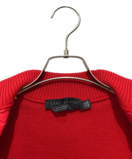 CANADA GOOSE（カナダグース）CANADA GOOSE (カナダグース) YOUTH HYBRIDGE Knit Jacket ハイブリッジニットダウン切替ジャケット レッド サイズ:L（14-16 160/80）の古着・服飾アイテム