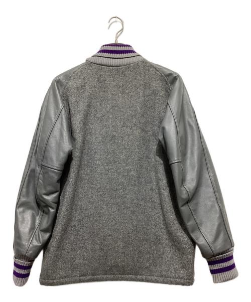 skookum（スクーカム）SKOOKUM (スクーカム) BEAMS (ビームス) レザー切替スタジャン グレー サイズ:Sの古着・服飾アイテム