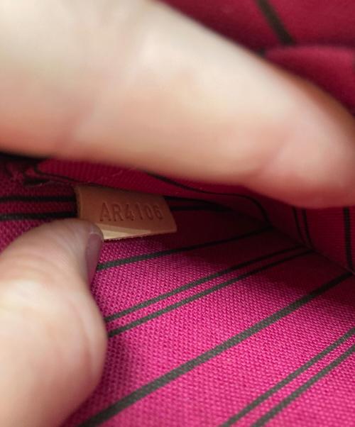 LOUIS VUITTON（ルイ ヴィトン）LOUIS VUITTON (ルイ ヴィトン) トートバッグ ピヴォワンヌの古着・服飾アイテム