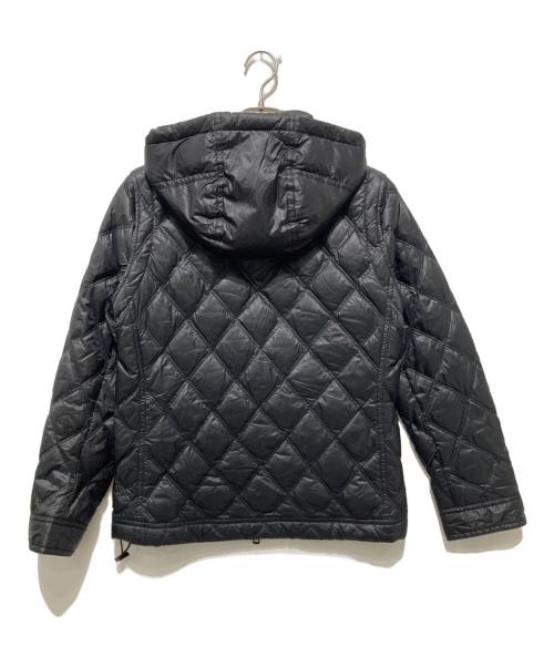 BURBERRY BLACK LABEL（バーバリーブラックレーベル）BURBERRY BLACK LABEL (バーバリーブラックレーベル) ホース刺繍ダイヤキルティング2WAYダウン ブラック サイズ:Mの古着・服飾アイテム