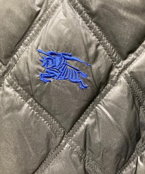 BURBERRY BLACK LABEL（バーバリーブラックレーベル）BURBERRY BLACK LABEL (バーバリーブラックレーベル) ホース刺繍ダイヤキルティング2WAYダウン ブラック サイズ:Mの古着・服飾アイテム
