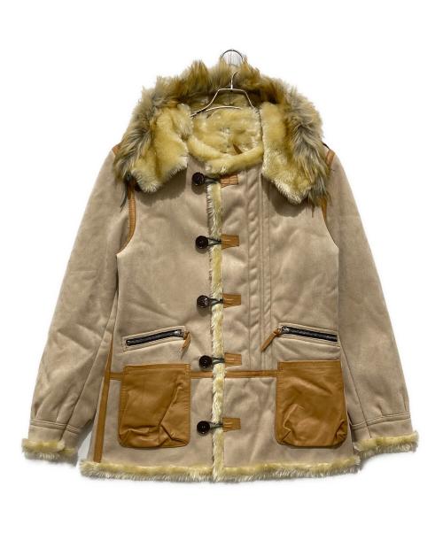 UNITED CARR（ユナイテッドカー）UNITED CARR (ユナイテッドカー) フェイクムートンコート ベージュ サイズ:Lの古着・服飾アイテム