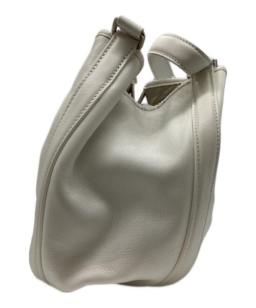 HIROFU（ヒロフ）HIROFU (ヒロフ) ハンドバッグ ホワイトの古着・服飾アイテム