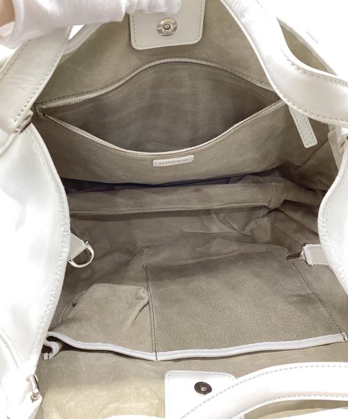 HIROFU（ヒロフ）HIROFU (ヒロフ) ハンドバッグ ホワイトの古着・服飾アイテム