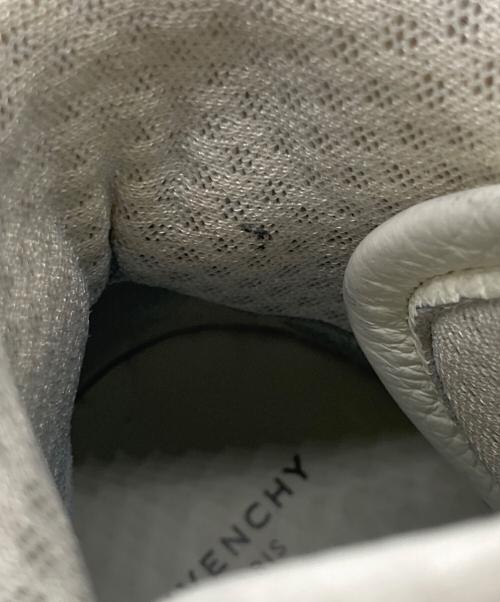 GIVENCHY（ジバンシィ）GIVENCHY (ジバンシィ) ハイカットスニーカー ホワイト サイズ:39の古着・服飾アイテム