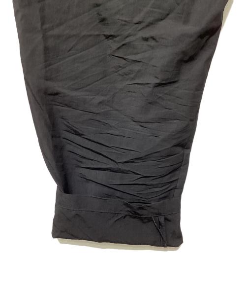 Ujoh（ウジョー）Ujoh (ウジョー) テープベルト1タックパンツ ブラック サイズ:4の古着・服飾アイテム