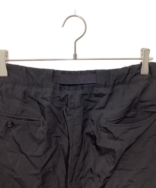 Ujoh（ウジョー）Ujoh (ウジョー) テープベルト1タックパンツ ブラック サイズ:4の古着・服飾アイテム