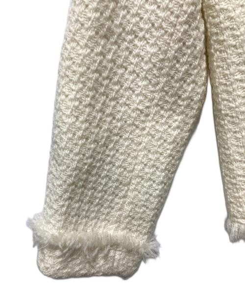 allureville（アルアバイル）allureville (アルアバイル) ノーカラーコート コート ロービングツイードクルーネックジャケット アイボリー サイズ:Mの古着・服飾アイテム