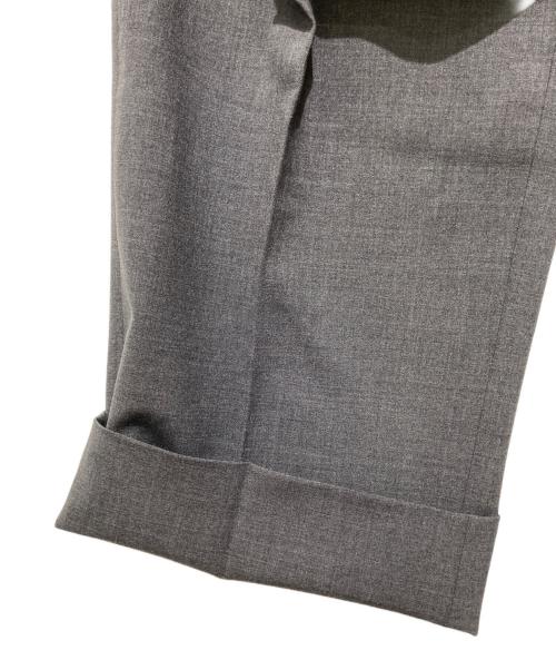 ARMANI COLLEZIONI（アルマーニ コレツィオーニ）ARMANI COLLEZIONI (アルマーニ コレツィオーニ) パンツ グレー サイズ:Mの古着・服飾アイテム