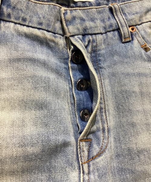 VALENTINO（ヴァレンティノ）VALENTINO (ヴァレンティノ) ロックスタッズデニムパンツ インディゴ サイズ:31の古着・服飾アイテム