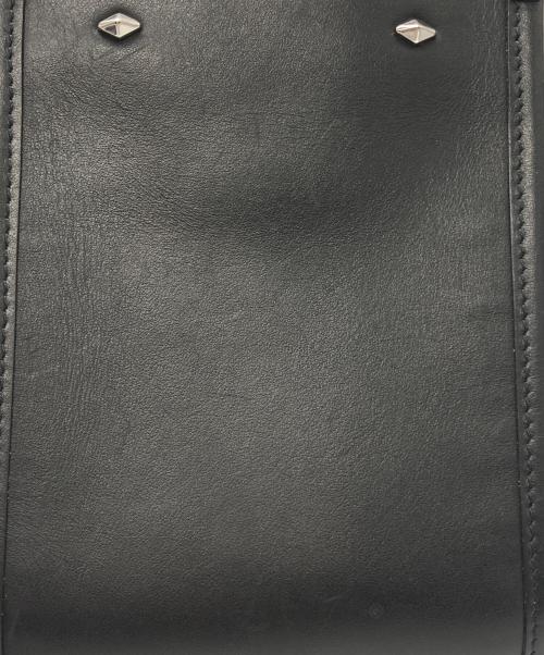 JIMMY CHOO（ジミーチュウ）JIMMY CHOO (ジミーチュウ) MINI N/S TOTE ANR ブラックの古着・服飾アイテム