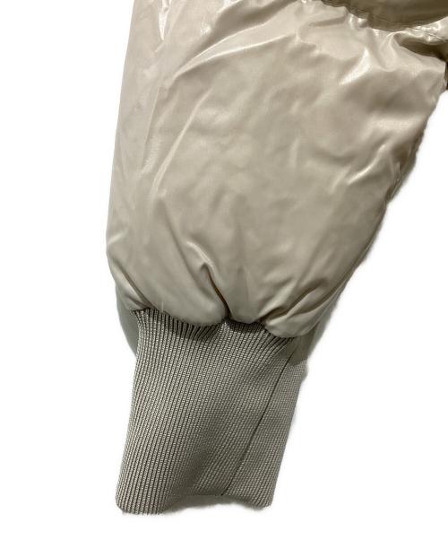MONCLER（モンクレール）MONCLER (モンクレール) Ksenyaダウンジャケット ベージュ サイズ:130CMの古着・服飾アイテム