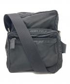 PRADAプラダ）の古着「トライアングルプレートショルダーバッグ」｜ブラック