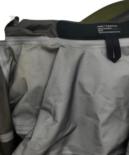 ARC'TERYX（アークテリクス）ARC'TERYX (アークテリクス) Beta SL Hybrid Jacket ジャケット グリーン サイズ:Ｓの古着・服飾アイテム