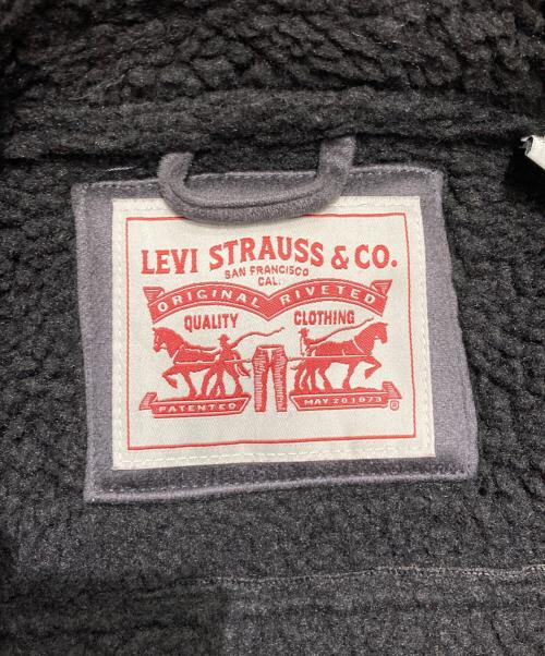 LEVI'S（リーバイス）LEVI'S (リーバイス) SHERPA FAUX SHEARLING TRUCKER JACKET / ジャケット ブラック サイズ:Mの古着・服飾アイテム