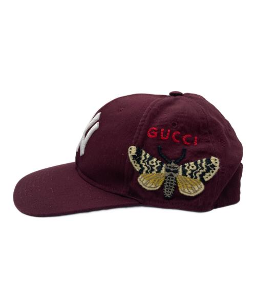 GUCCI（グッチ）GUCCI (グッチ) NEW YORK YANKEES (ニューヨークヤンキース) バタフライ刺繍ベースボールキャップ レッド サイズ:57-61cmの古着・服飾アイテム
