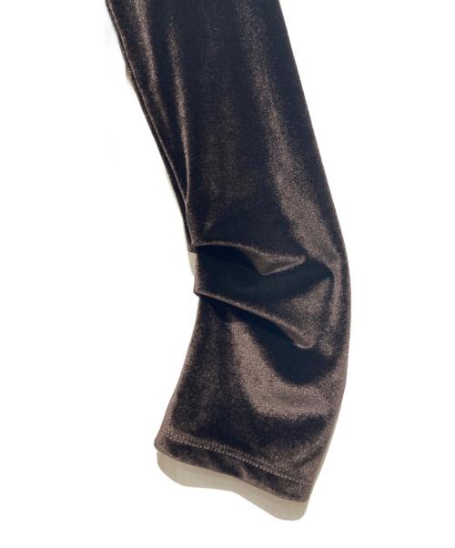 MIESROHE（ミースロエ）MIESROHE (ミースロエ) ベロアリラクシングフーディワンピース ブラウン サイズ:Sの古着・服飾アイテム