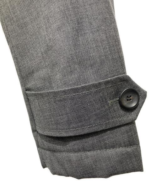 ARMANI COLLEZIONI（アルマーニ コレツィオーニ）ARMANI COLLEZIONI (アルマーニ コレツィオーニ) トレンチコート グレー サイズ:Ｌの古着・服飾アイテム