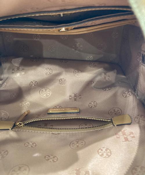 TORY BURCH（トリーバーチ）TORY BURCH (トリーバーチ) メタルプレートバックパック ブラウンの古着・服飾アイテム