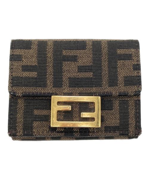 FENDI（フェンディ）FENDI (フェンディ) バゲット マイクロ 三つ折り財布 ブラウンの古着・服飾アイテム