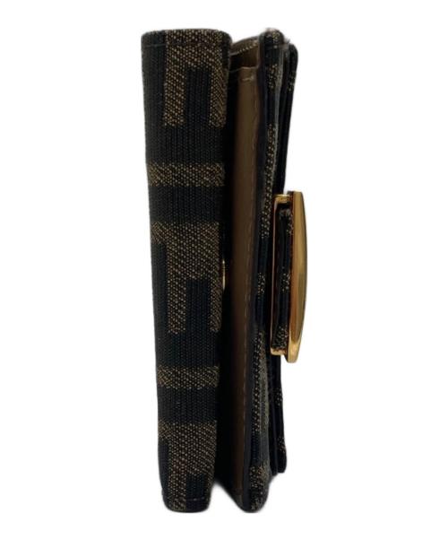 FENDI（フェンディ）FENDI (フェンディ) バゲット マイクロ 三つ折り財布 ブラウンの古着・服飾アイテム