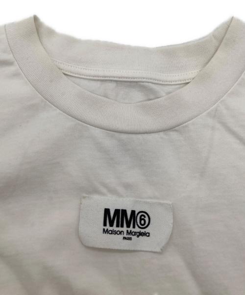 MM6 Maison Margiela（エムエムシックスメゾンマルジェラ）MM6 Maison Margiela (エムエムシックスメゾンマルジェラ) ロゴラベルミニTEE ホワイト サイズ:Sの古着・服飾アイテム