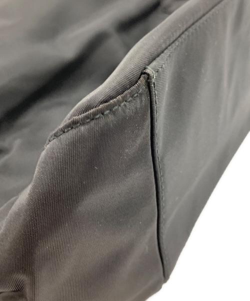 PRADA（プラダ）PRADA (プラダ) サイドロゴプレートナイロントートバッグ ブラックの古着・服飾アイテム