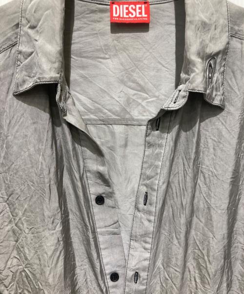 DIESEL（ディーゼル）DIESEL (ディーゼル) S-LEONシワ加工サテンシャツ グレー サイズ:46の古着・服飾アイテム