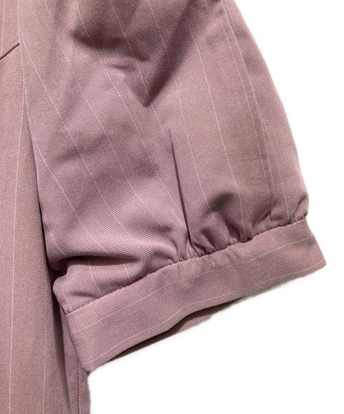 HER LIP TO（ハーリップトゥ）Her lip to (ハーリップトゥ) 半袖ワンピース ピンク サイズ:Ｓの古着・服飾アイテム