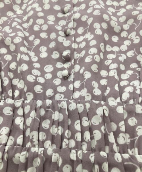 HER LIP TO（ハーリップトゥ）HER LIP TO (ハーリップトゥ) チェリーパターンストラップトップ ピンク サイズ:Mの古着・服飾アイテム