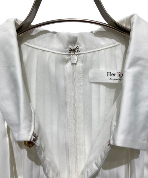 HER LIP TO（ハーリップトゥ）HER LIP TO (ハーリップトゥ) マノンプリーテッドペプラムトップ ホワイト サイズ:Mの古着・服飾アイテム