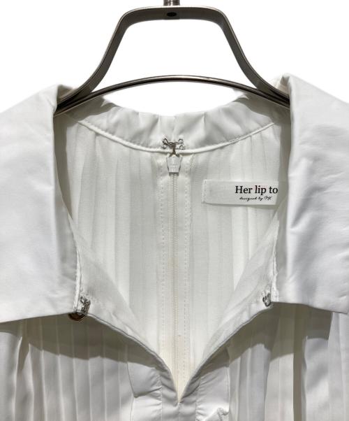 HER LIP TO（ハーリップトゥ）HER LIP TO (ハーリップトゥ) マノンプリーテッドペプラムトップ ホワイト サイズ:Mの古着・服飾アイテム