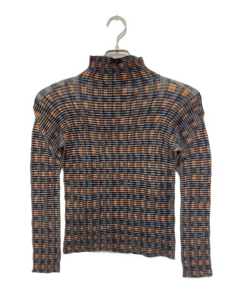 ISSEY MIYAKE（イッセイミヤケ）ISSEY MIYAKE (イッセイミヤケ) 長袖プリーツカットソー ブラウン サイズ:Mの古着・服飾アイテム